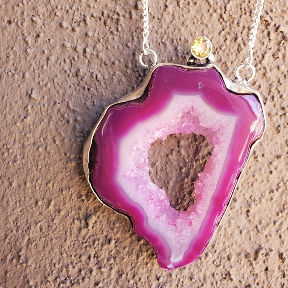 New Pink Agate Druzy & Citrine Silver Necklace. - Picture 11 of 16